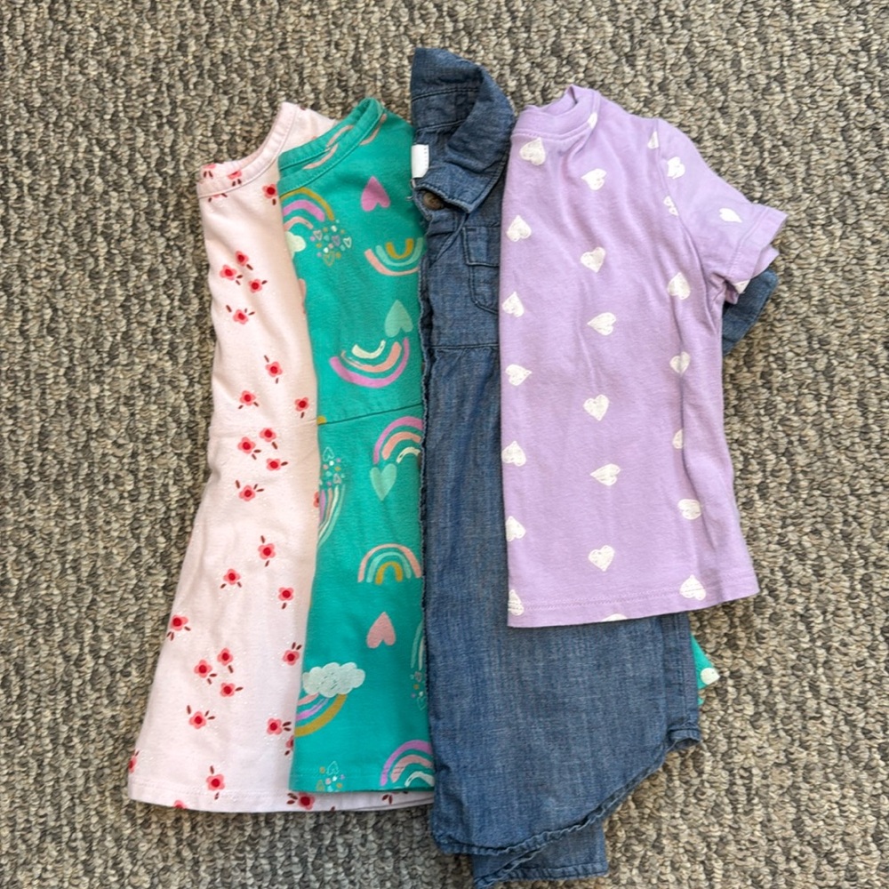 Girls toddler dress and tshirt bundle 2T Old Navy and Cat & Jack